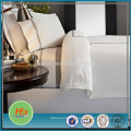 Hotel Stitch 300-Thread-Count 100 por ciento egipcio satén de algodón funda nórdica, Full / Queen, blanco con rayas gris plata